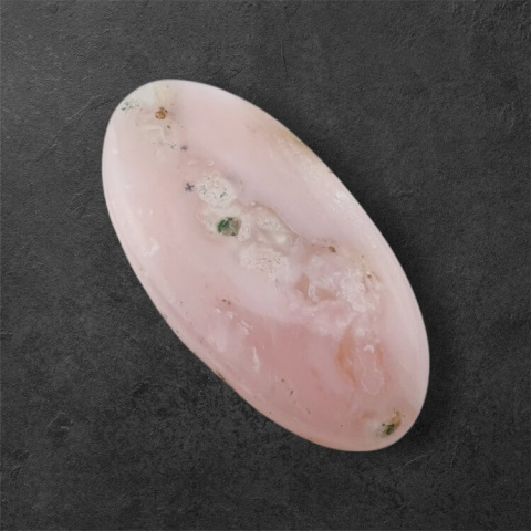 Opal różowy kaboszon 34x17 mm nr 105