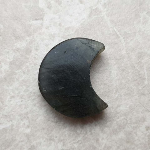 Labradoryt kaboszon księżyc 23x19 mm nr 212 Labradoryt kaboszon księżyc 23x19 mm nr 212