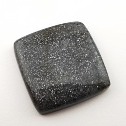 Czarny kamień słoneczny kaboszon ~29x28 mm nr 3