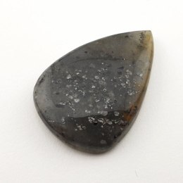 Czarny kamień słoneczny kaboszon ~36x24 mm nr 15