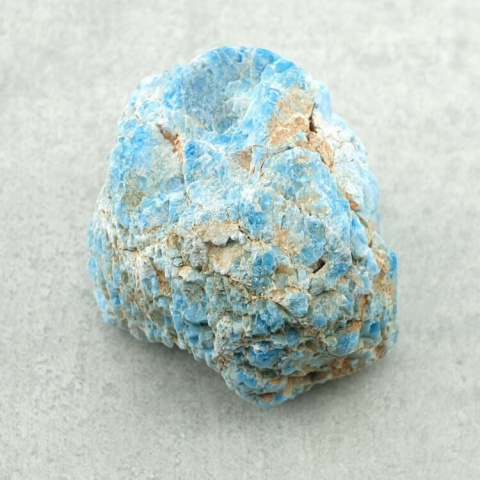 Apatyt bryłka z dziurką 29x25 mm nr 90 Apatyt bryłka z dziurką 29x25 mm nr 90