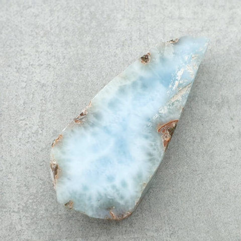 Larimar cięty surowy 35x17 mm nr 240 Larimar cięty surowy 35x17 mm nr 240