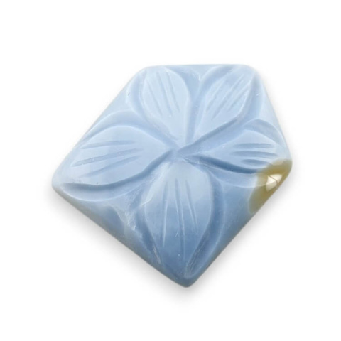 Opal niebieski kaboszon carving 24x19 mm nr 79