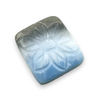 Opal niebieski kaboszon carving 24x22 mm nr 12