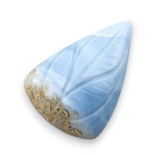 Opal niebieski kaboszon carving 27x18 mm nr 22