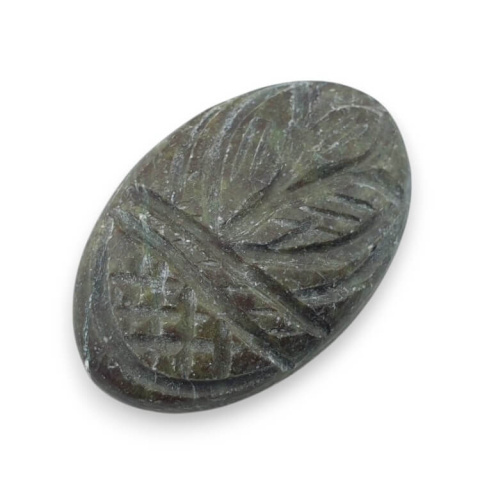 Stichtyt kaboszon carved 32x21 mm nr 7 Stichtyt kaboszon carved 32x21 mm nr 7