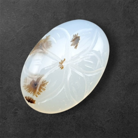 Agat montana kaboszon carving 21x15 mm nr 75 Agat montana kaboszon carving 21x15 mm nr 75