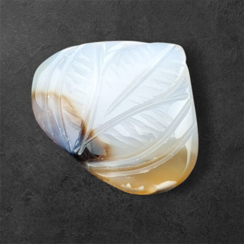 Agat montana kaboszon carved 24x20 mm nr 35 Agat montana kaboszon carved 24x20 mm nr 35