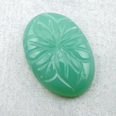 Chalcedon chryzo kaboszon carved 26x18 mm nr 70 Chalcedon chryzo kaboszon carved 26x18 mm nr 70