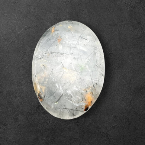 Kwarc z turmalinem kaboszon carved 28x20 mm nr 57 Kwarc z turmalinem kaboszon carved 28x20 mm nr 57