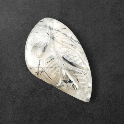 Kwarc z turmalinem kaboszon carved 30x18 mm nr 67 Kwarc z turmalinem kaboszon carved 30x18 mm nr 67