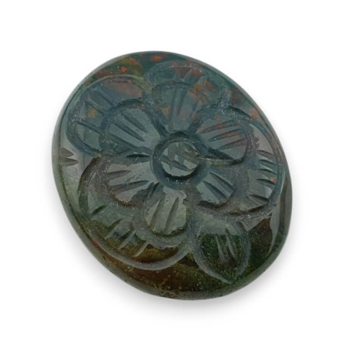 Heliotrop kaboszon carving 32x27 mm nr 10 Heliotrop kaboszon carving 32x27 mm nr 10