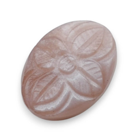 Kamień księżycowy brzoskwiniowy kaboszon carving 24x18 mm nr 2 Kamień księżycowy brzoskwiniowy kaboszon carving 24x18 mm nr 2