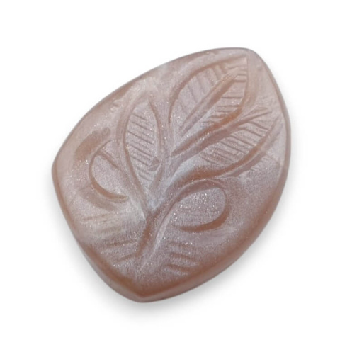 Kamień księżycowy brzoskwiniowy kaboszon carving 24x19 mm nr 7 Kamień księżycowy brzoskwiniowy kaboszon carving 24x19 mm nr 7