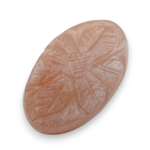 Kamień księżycowy brzoskwiniowy kaboszon carving 25x16 mm nr 9 Kamień księżycowy brzoskwiniowy kaboszon carving 25x16 mm nr 9