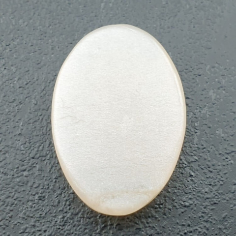 Kamień księżycowy biały kaboszon carving 27x18 mm nr 199 Kamień księżycowy biały kaboszon carving 27x18 mm nr 199