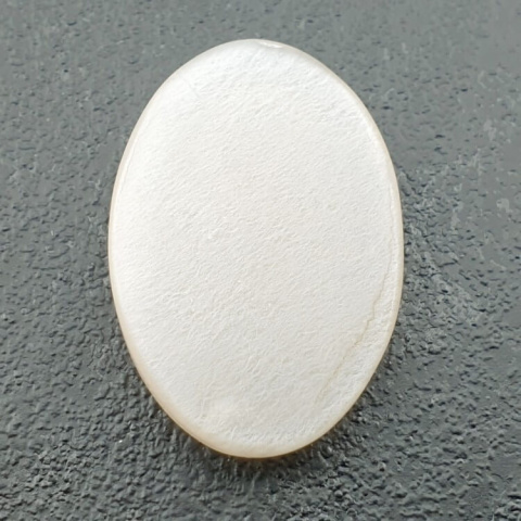 Kamień księżycowy biały kaboszon carving 29x20 mm nr 195 Kamień księżycowy biały kaboszon carving 29x20 mm nr 195