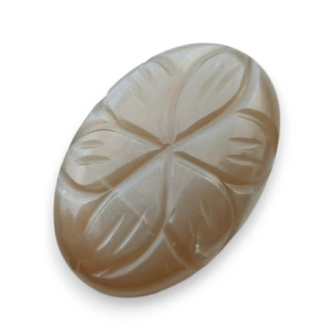 Kamień księżycowy szary kaboszon carved 23x16 mm nr 152 Kamień księżycowy szary kaboszon carved 23x16 mm nr 152