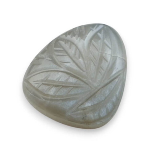 Kamień księżycowy szary kaboszon carving 23x21 mm nr 182 Kamień księżycowy szary kaboszon carving 23x21 mm nr 182