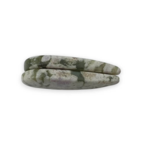 Jadeit peace para kaboszonów z dziurką 24x12 mm nr P557 Jadeit peace para kaboszonów z dziurką 24x12 mm nr P557