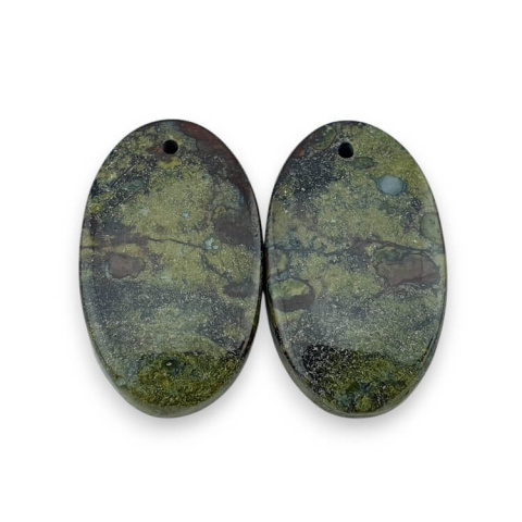 Jaspis smocza krew para kaboszonów z dziurką 24x14 mm nr P579 Jaspis smocza krew para kaboszonów z dziurką 24x14 mm nr P579