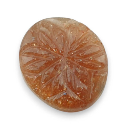 Kamień słoneczny kaboszon carved 20x17 mm nr 27 Kamień słoneczny kaboszon carved 20x17 mm nr 27