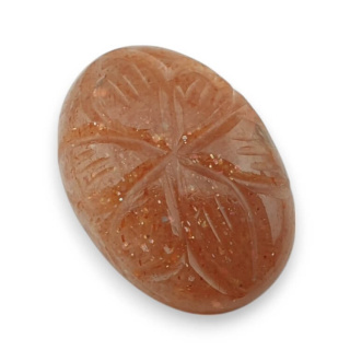 Kamień słoneczny kaboszon carving 21x15 mm nr 15