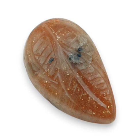 Kamień słoneczny kaboszon carving 25x15 mm nr 1