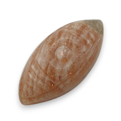 Kamień słoneczny kaboszon carving 27x13 mm nr 46 Kamień słoneczny kaboszon carving 27x13 mm nr 46