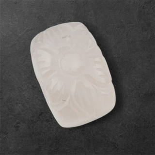 Kwarc różowy kaboszon carving 21x15 mm nr 6