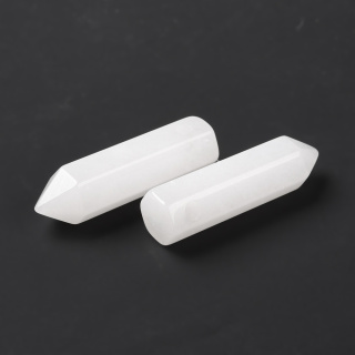 Jadeit biały sopel fasetowany z dziurką 30-33 mm 1 szt.