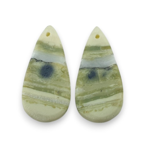 Serpentynit para kaboszonów z dziurką 27x13 mm nr P896 Serpentynit para kaboszonów z dziurką 27x13 mm nr P896