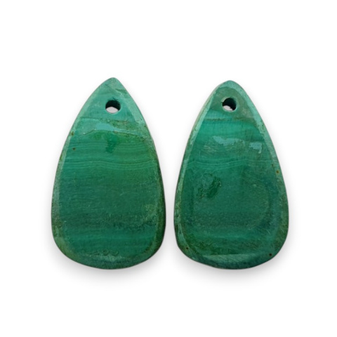 Malachit para kaboszonów z dziurką 18x11 mm nr R81 Malachit para kaboszonów z dziurką 18x11 mm nr R81