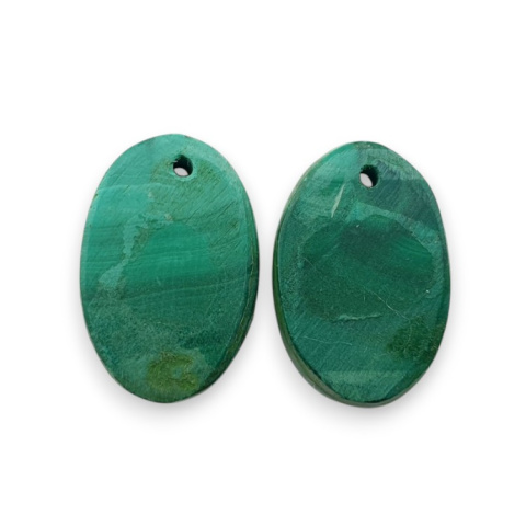 Malachit para kaboszonów z dziurką 18x12 mm nr R56 Malachit para kaboszonów z dziurką 18x12 mm nr R56