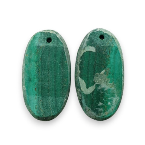 Malachit para kaboszonów z dziurką 23x12 mm nr R68 Malachit para kaboszonów z dziurką 23x12 mm nr R68
