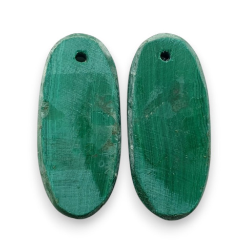 Malachit para kaboszonów z dziurką 24x10 mm nr R82 Malachit para kaboszonów z dziurką 24x10 mm nr R82