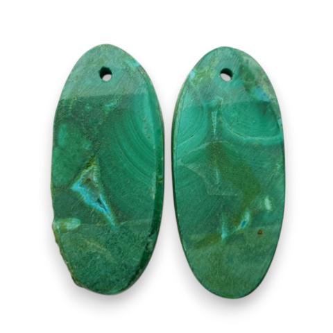 Malachit para kaboszonów z dziurką 24x11 mm nr R64 Malachit para kaboszonów z dziurką 24x11 mm nr R64