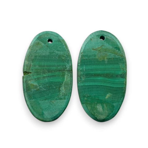 Malachit para kaboszonów z dziurką 25x14 mm nr R85 Malachit para kaboszonów z dziurką 25x14 mm nr R85