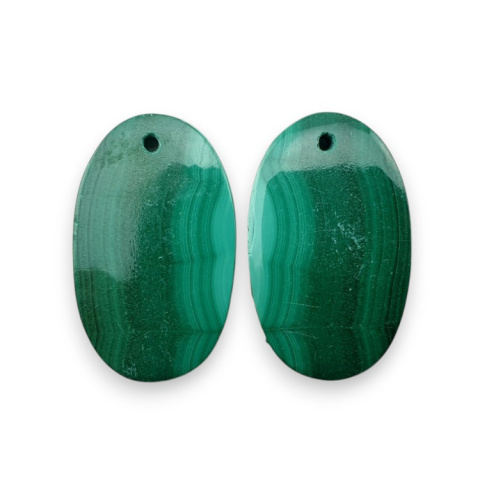 Malachit para kaboszonów z dziurką 25x15 mm nr R84 Malachit para kaboszonów z dziurką 25x15 mm nr R84