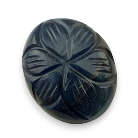 Tygrysie oko niebieskie kaboszon carving 23x18 mm nr 103 Tygrysie oko niebieskie kaboszon carving 23x18 mm nr 103