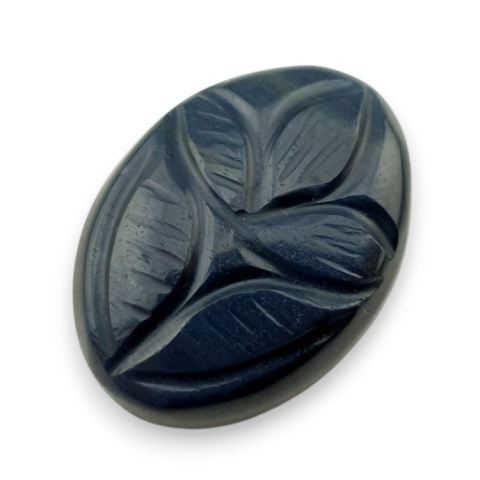 Tygrysie oko niebieskie kaboszon carving 26x19 mm nr 144 Tygrysie oko niebieskie kaboszon carving 26x19 mm nr 144