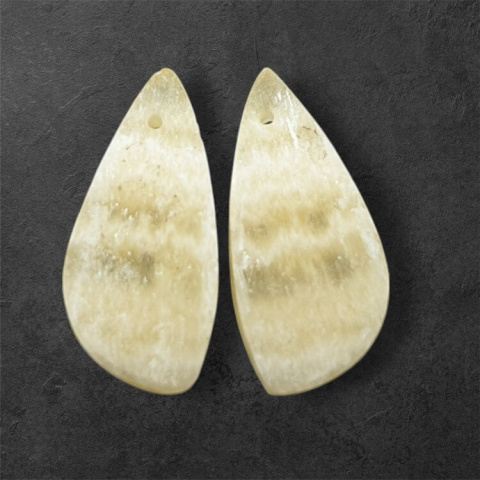 Żółty aragonit para kaboszonów z dziurką 24x11 mm nr P943 Żółty aragonit para kaboszonów z dziurką 24x11 mm nr P943
