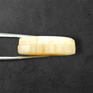 Żółty aragonit para kaboszonów z dziurką 25x12 mm nr P951