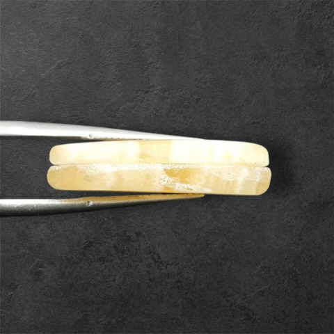 Żółty aragonit para kaboszonów z dziurką 26x11 mm nr P950 Żółty aragonit para kaboszonów z dziurką 26x11 mm nr P950