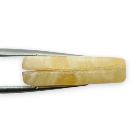 Żółty aragonit para kaboszonów z dziurką 26x11 mm nr R115 Żółty aragonit para kaboszonów z dziurką 26x11 mm nr R115