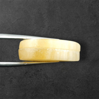 Żółty aragonit para kaboszonów z dziurką 26x14 mm nr P960