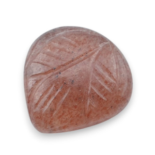 Kwarc truskawkowy kaboszon carving 19x18 mm nr 13