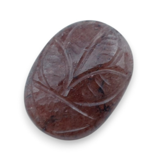 Kwarc truskawkowy kaboszon carving 21x16 mm nr 80