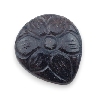 Kwarc truskawkowy kaboszon carving 23x21 mm nr 4