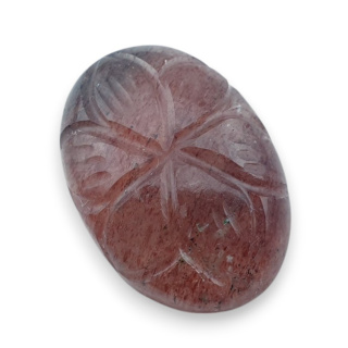 Kwarc truskawkowy kaboszon carving 25x17 mm nr 17